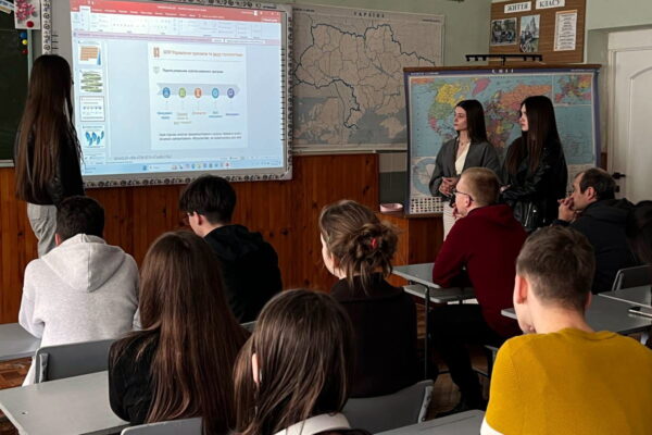 Профорієнтаційна зустріч з учнями ЗОШ №100
