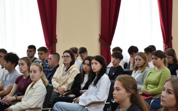 Зустріч першокурсників із гарантом та робочою групою ОПП «Митна справа»